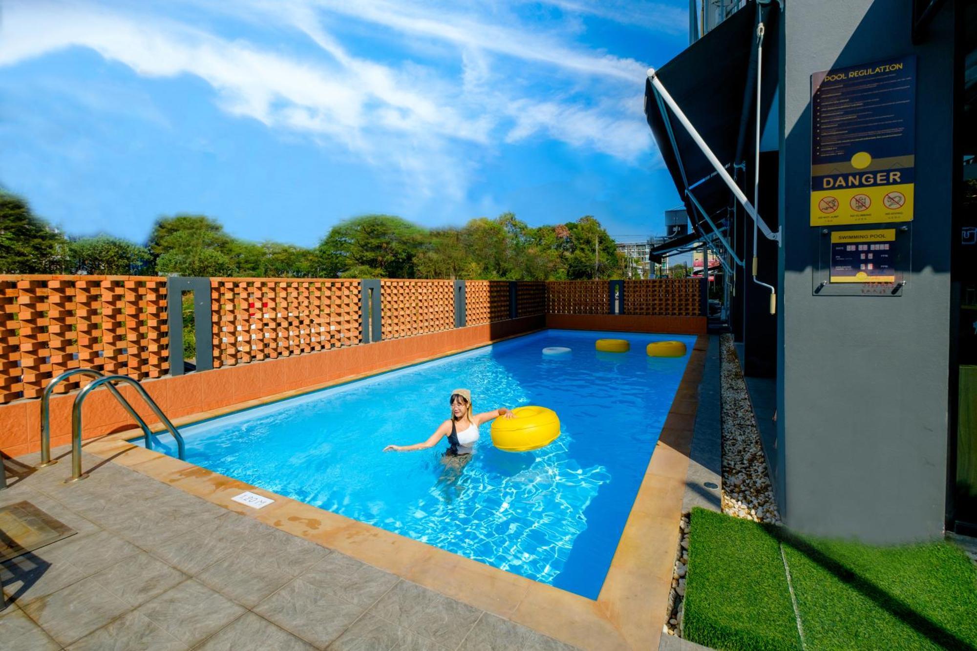 Sleep Mai Chiang Mai Airport Lifestyle Hotel Exterior photo